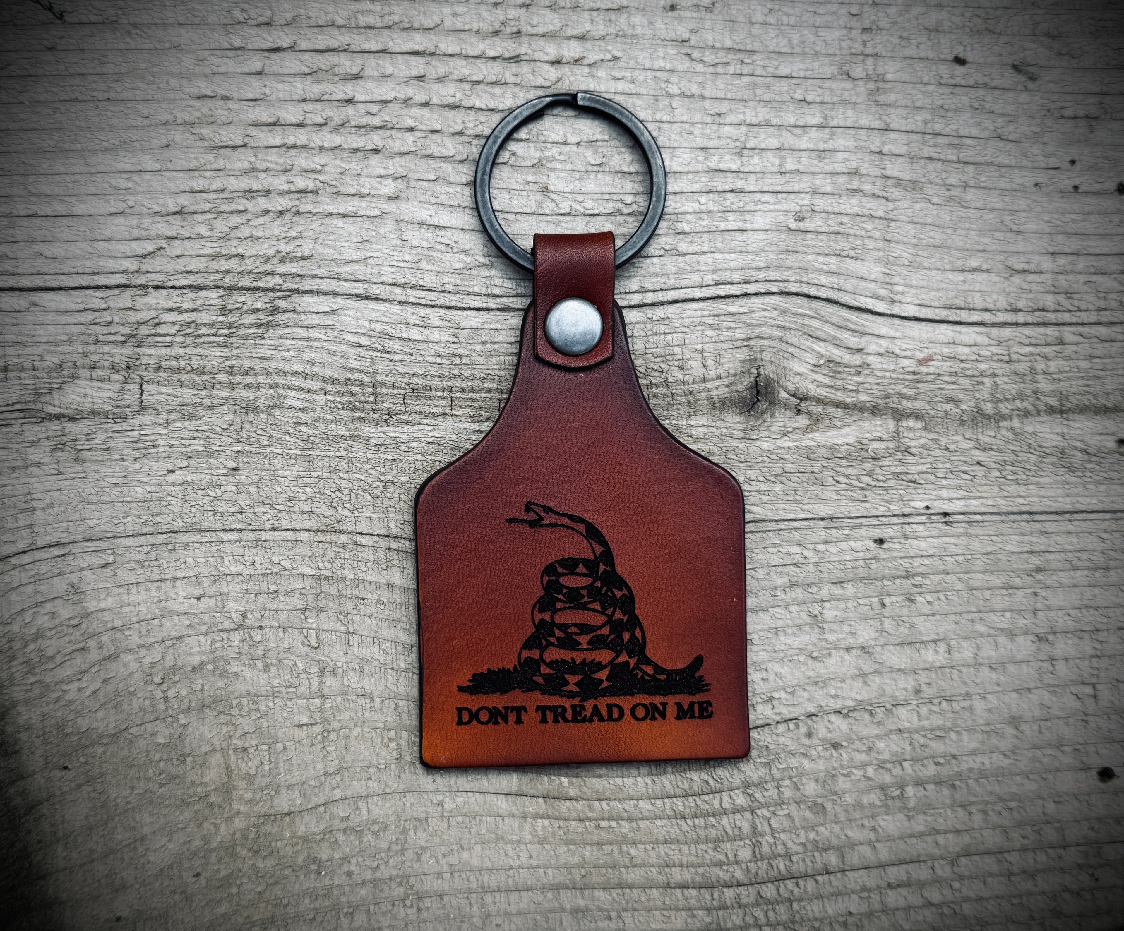 Don't tread on Me engraved leather key chain
